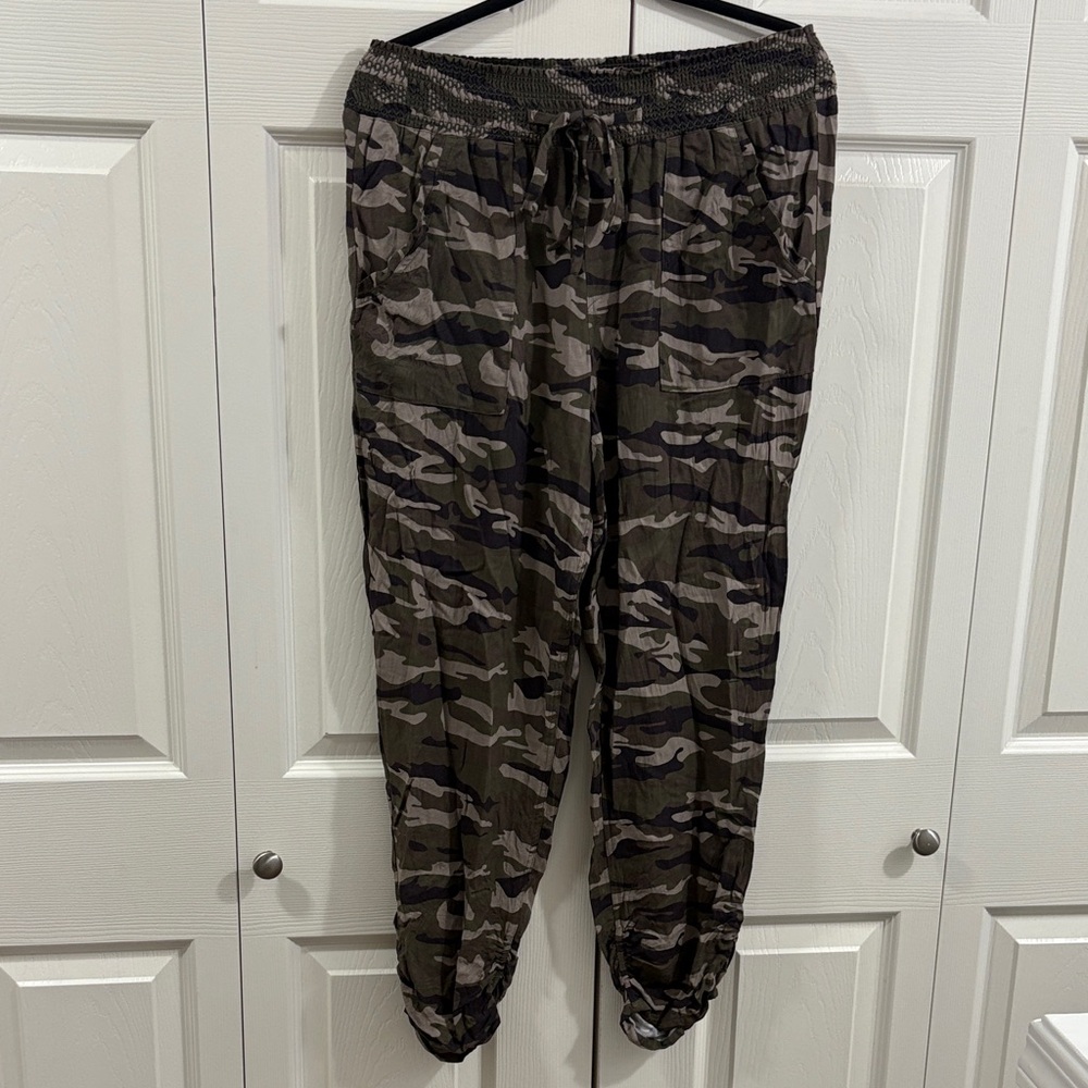Camo Elastic-Waist Jogger Pants - Olive Camo